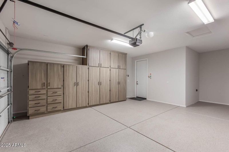 Garage 2