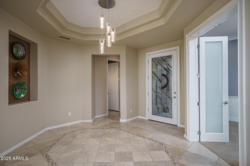 3) FOYER
