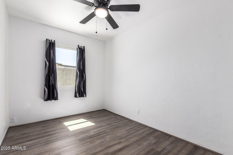 1CB0D6F7-3F1C-4554-A4B8-C65A011A601E