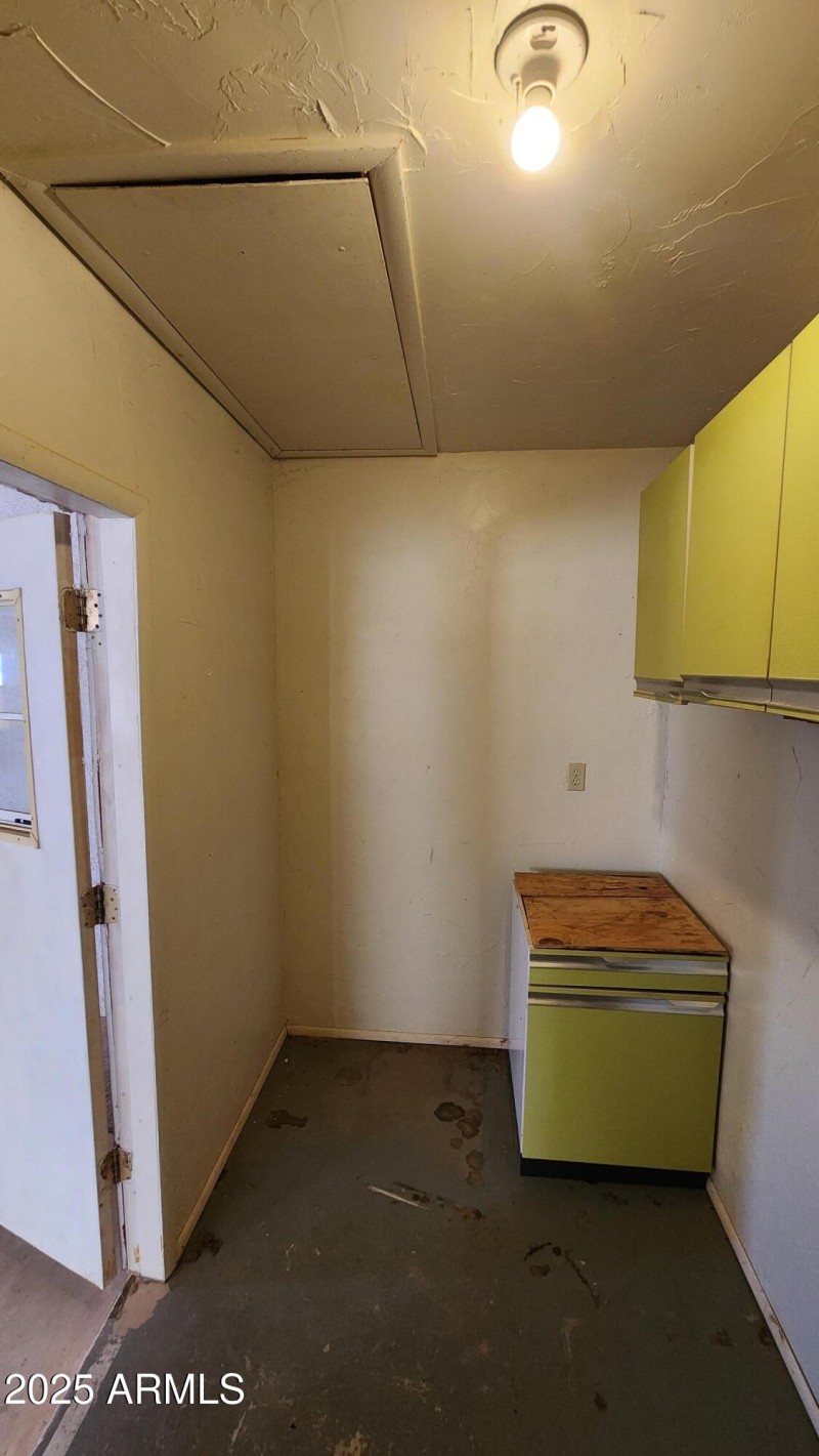 Garage Laundry Room