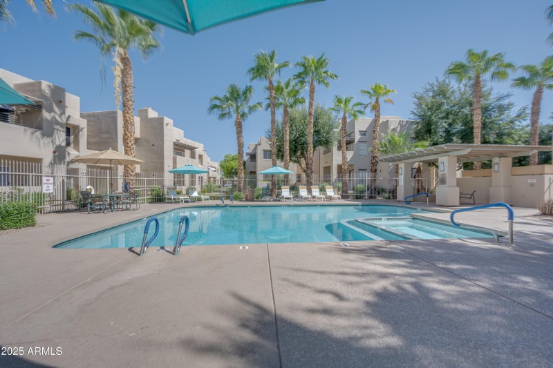11333 N 92nd-Community-16