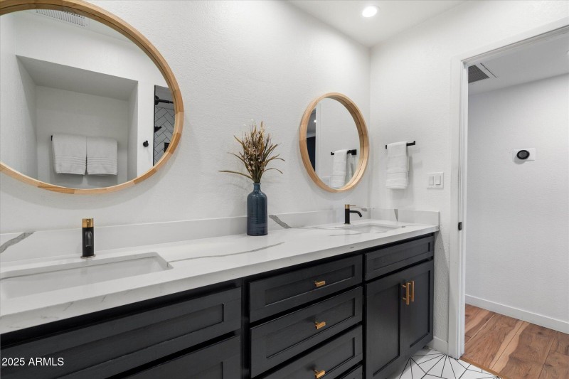 Large Full Hall Bath