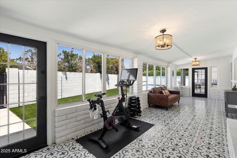 28-Air Conditioned Sun Room