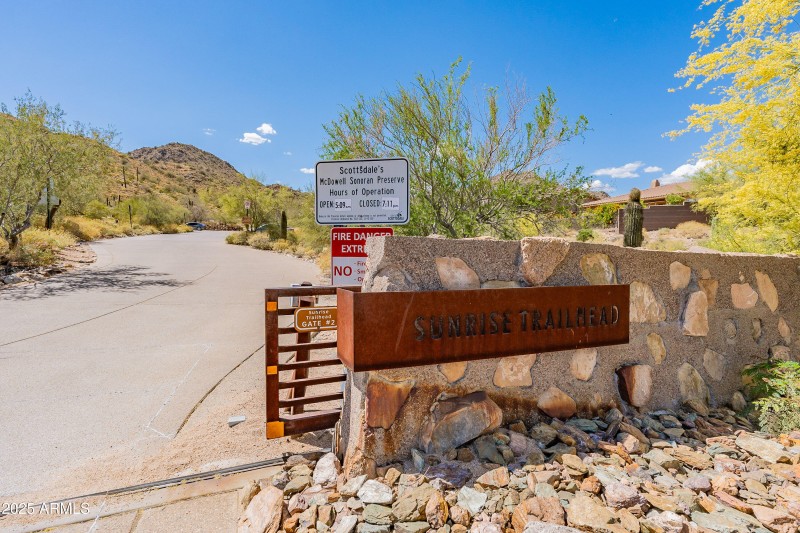 Sunrise Trailhead