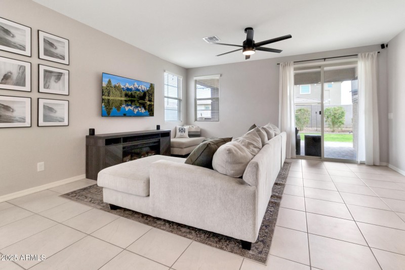 25583 S 224th Pl-6