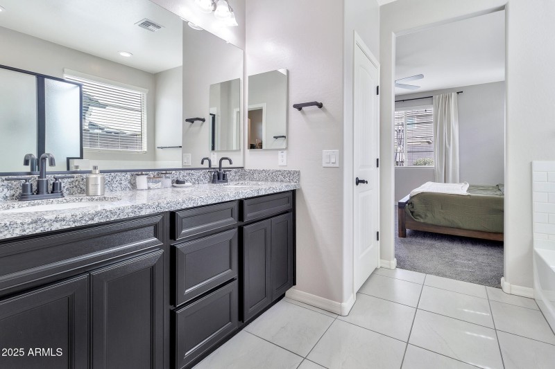 25583 S 224th Pl-20
