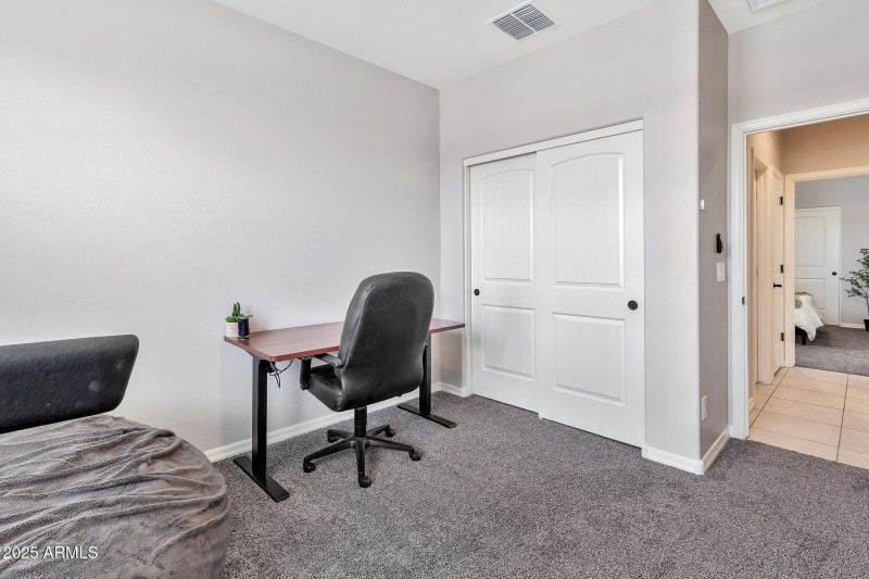 25583 S 224th Pl-30