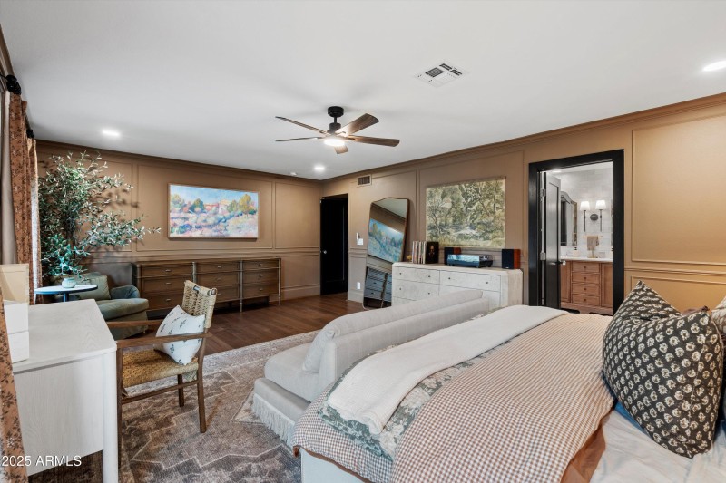 24-Master Bedroom