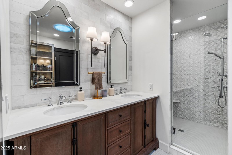 26-Master Bathroom