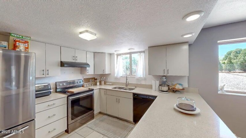 20250504195850932857000000-o