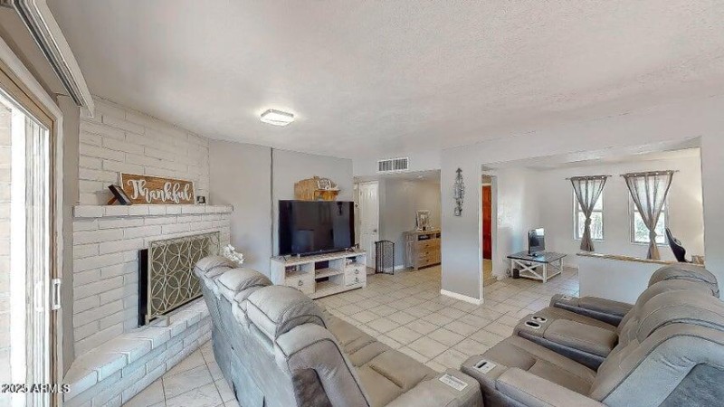 20250504200030349243000000-o