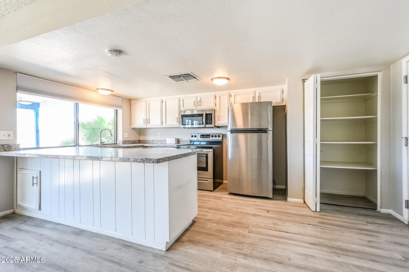 010-photo-kitchen-14680064