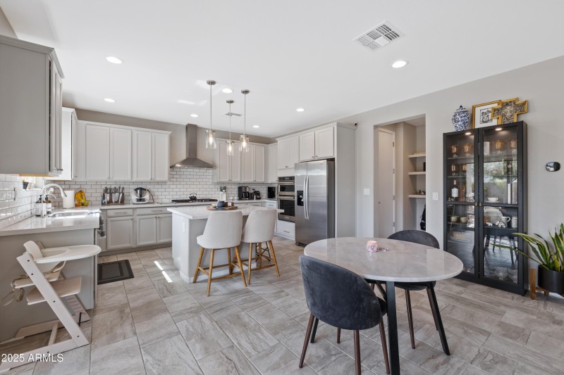 kitchen- breakfast