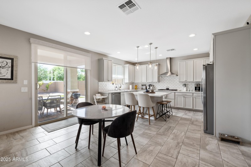 kitchen- breakfast