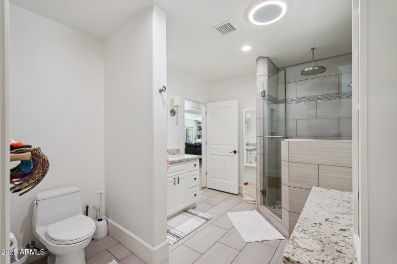 Guest bath #2