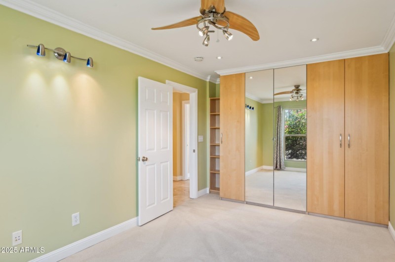 closet in 3rd bedroom