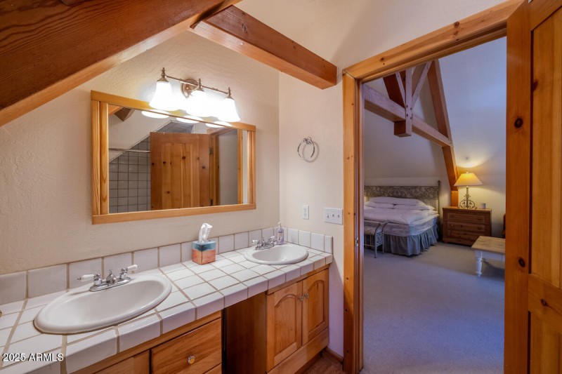 Cabin-1755-Edit