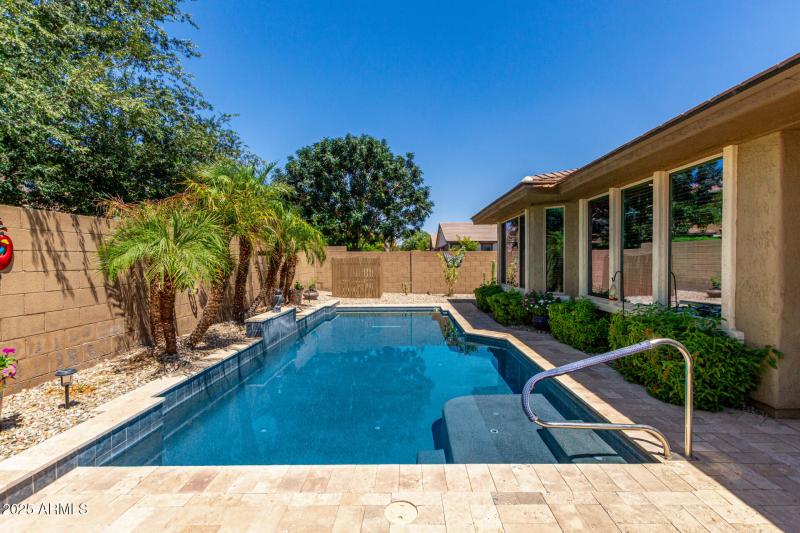 Pool2