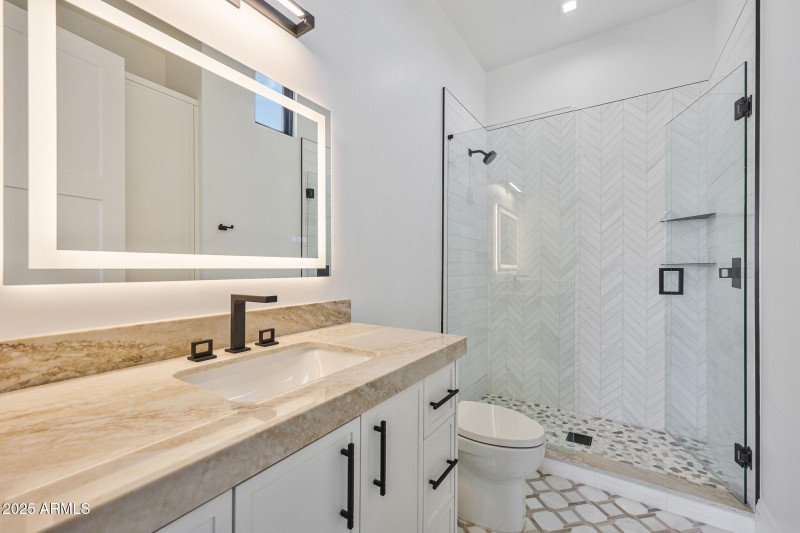 Guest Bathroom 2