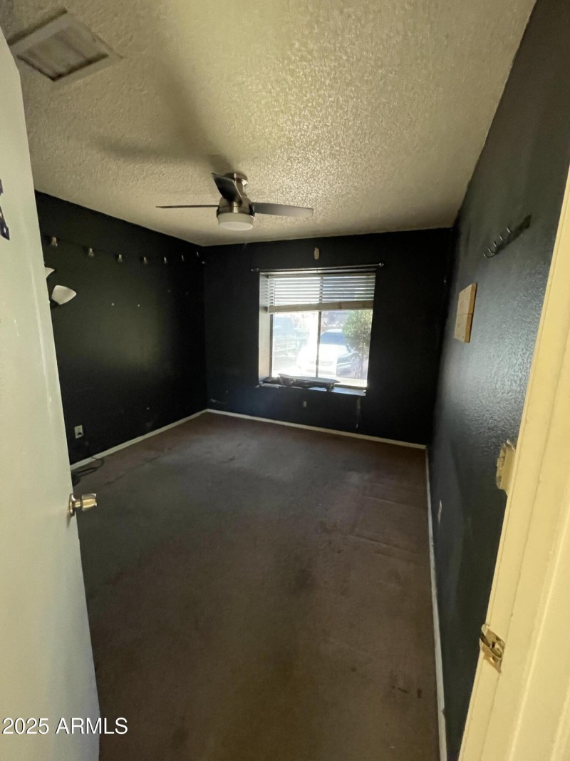 Room1_8717WWilshire