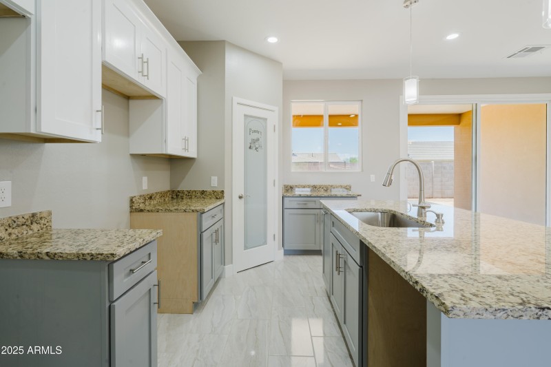 10199Bradshaw-21