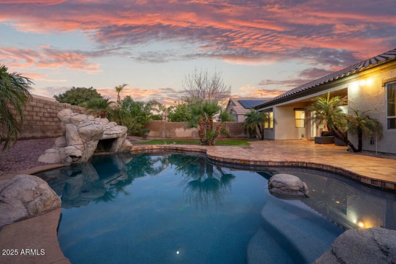 Come swim in the grotto!