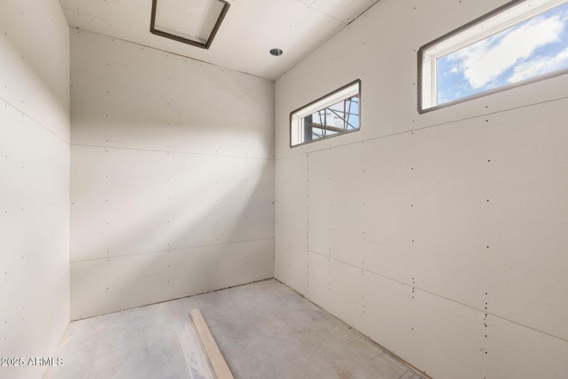 10-Primary Closet