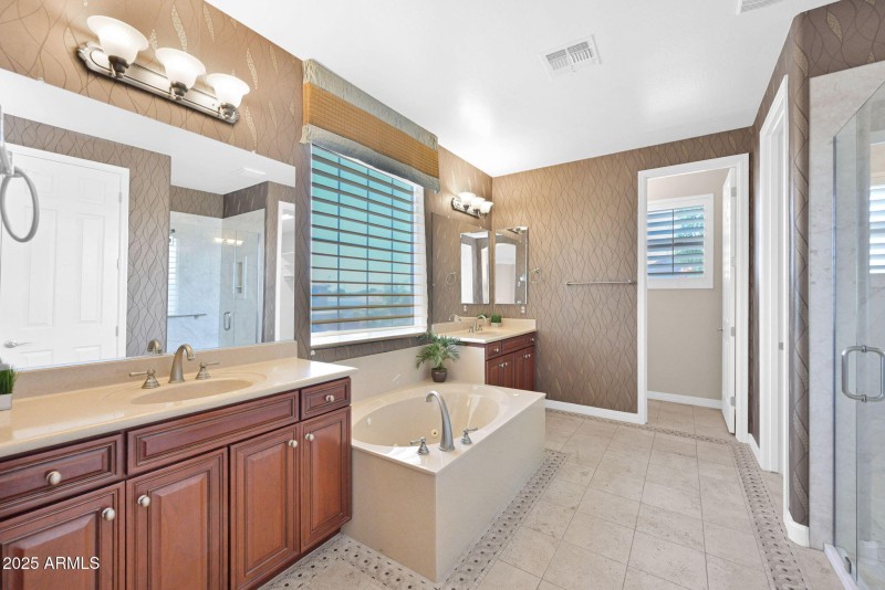 3047 Athena - 27Primary Bathroom