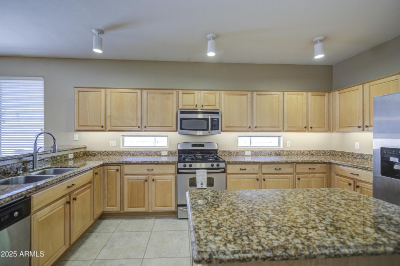 Kitchen 4
