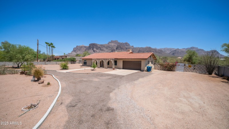 95 S Val Vista Rd Exterior Photos-2