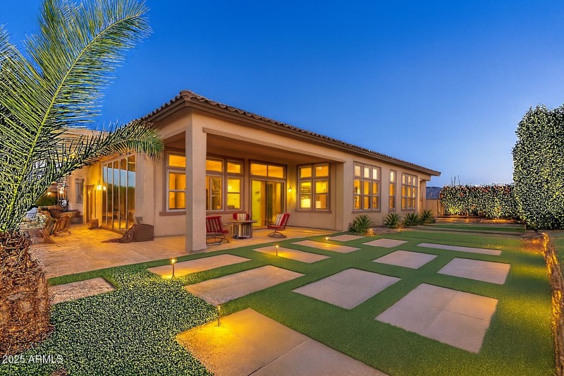 Resort Backyard!