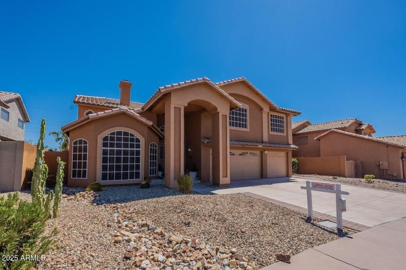 3 Car Garage