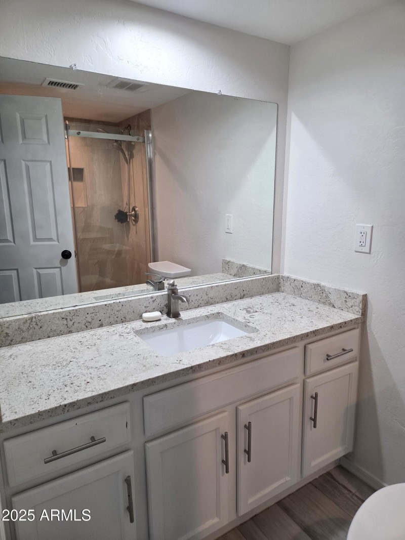 Upstairs Bath 3