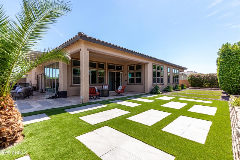 Resort Style Yard