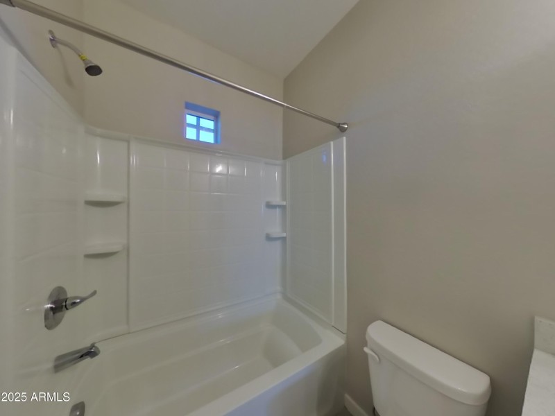 11_pc_BJMi0q2VXr_cGxsc1AMtt_layout_0