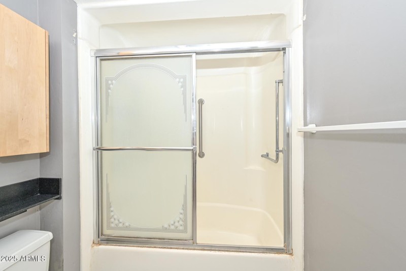 Hall Bath2