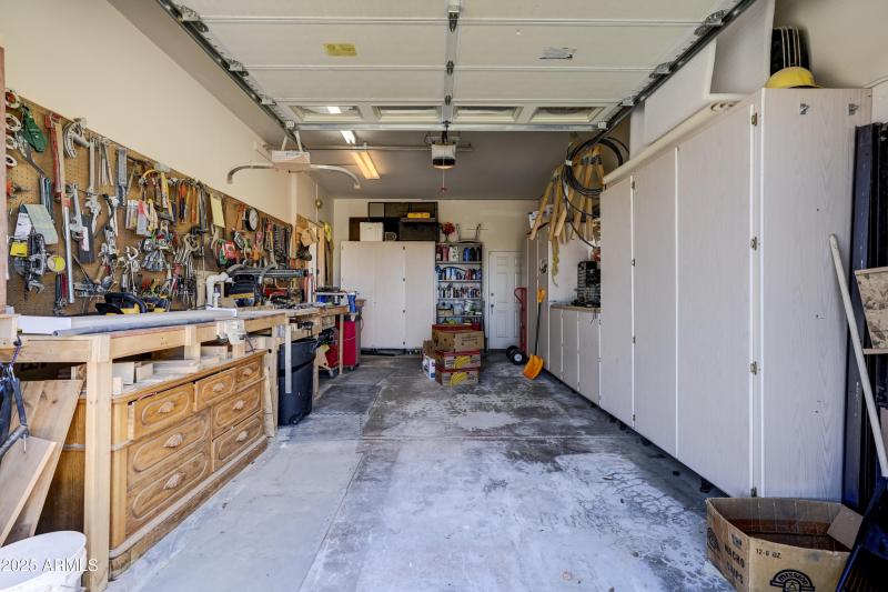 Garage 2