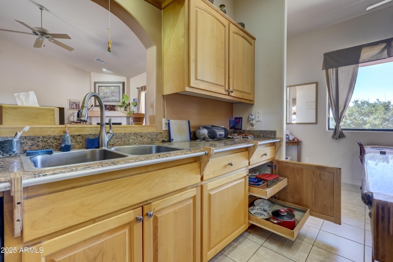 Kitchen 4