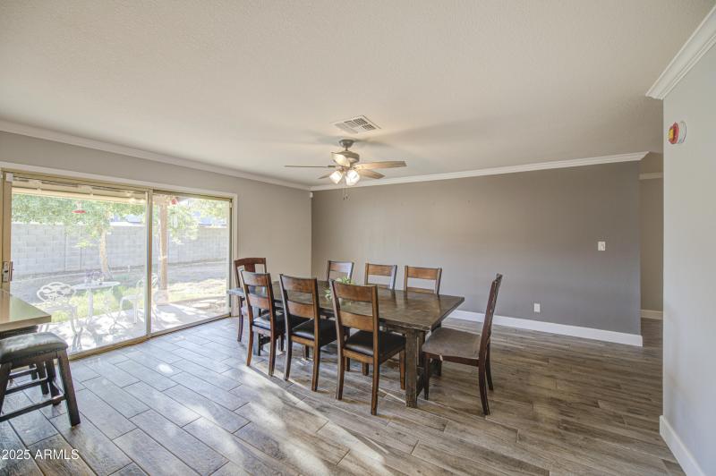 Dining Area 1