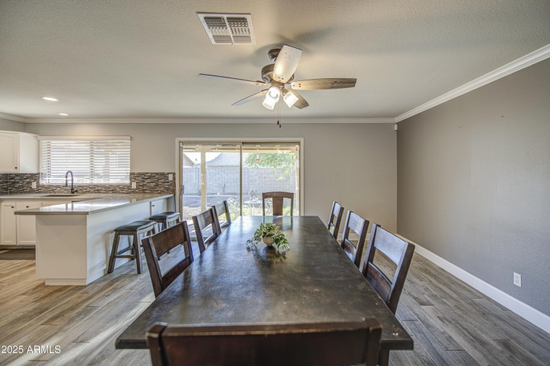 Dining Area 2