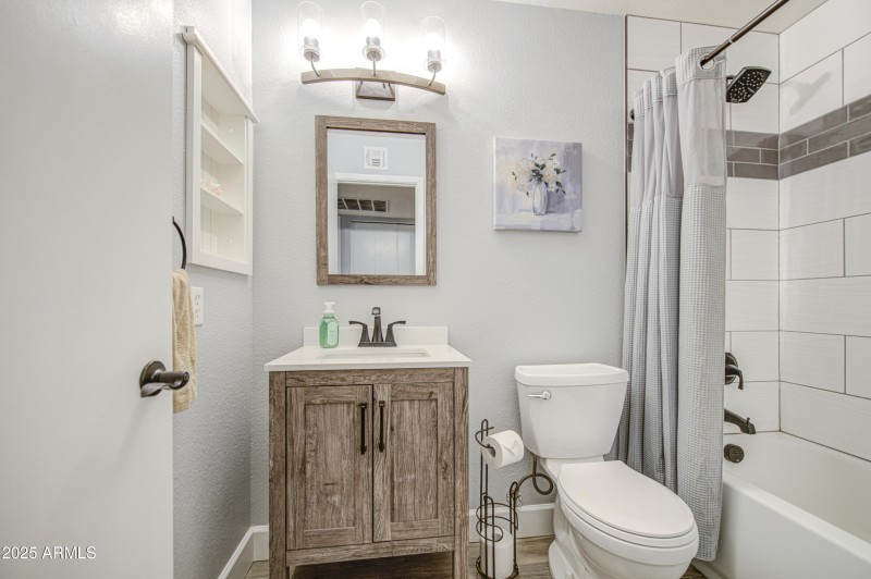 Bathroom 2-pic 1