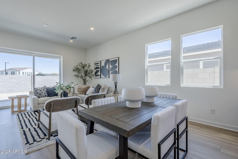 Casual Dining Area