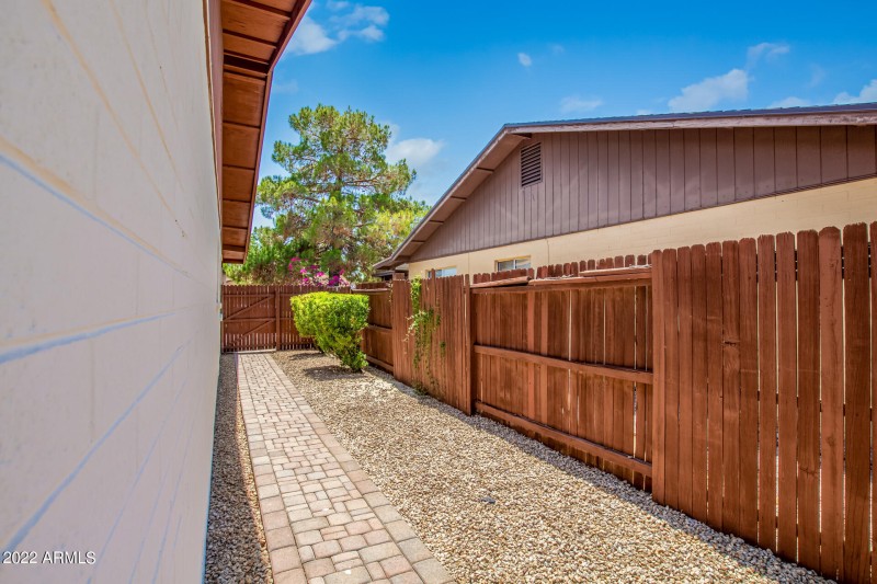 Side yard with pavers