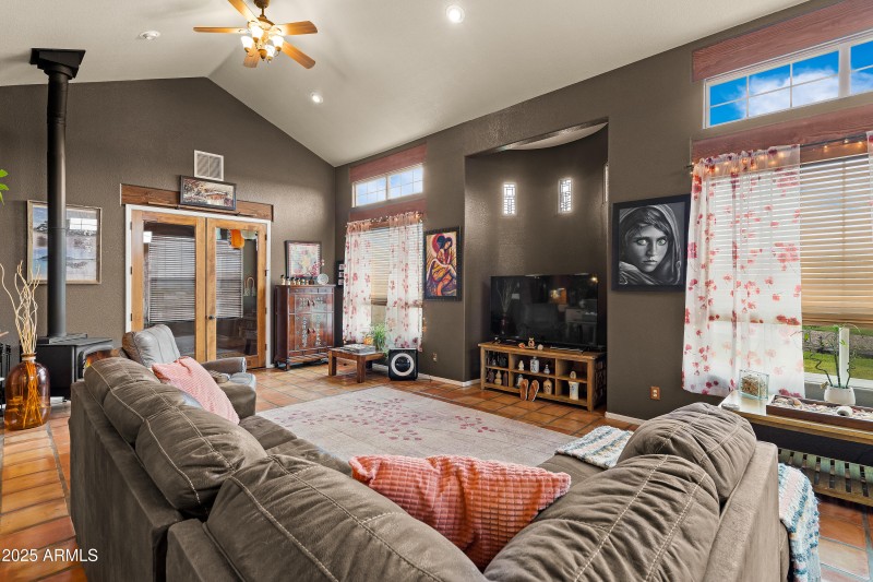 2 Interiors-10