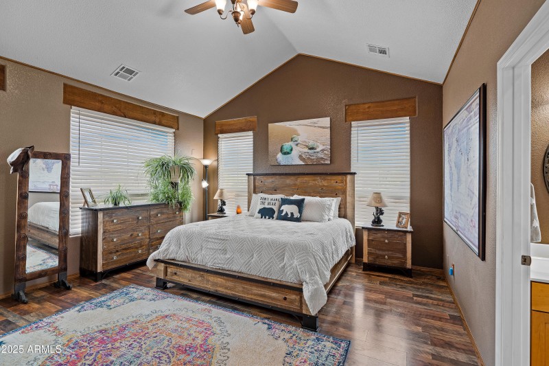 2 Interiors-16