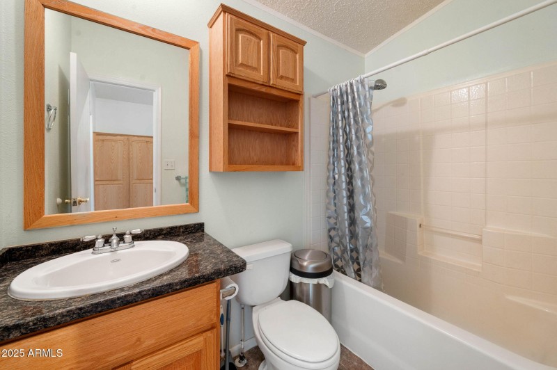 15-Bathroom 2