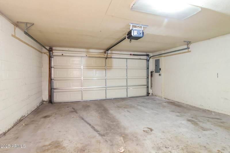 15-photo-Garage