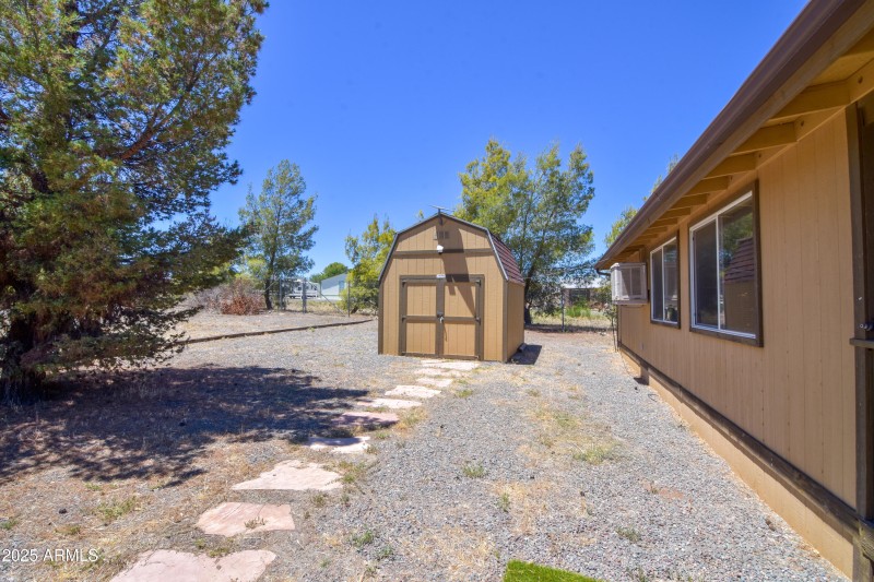 Shed
