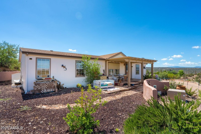 33-web-or-mls-4535-lazy-lariat-ln