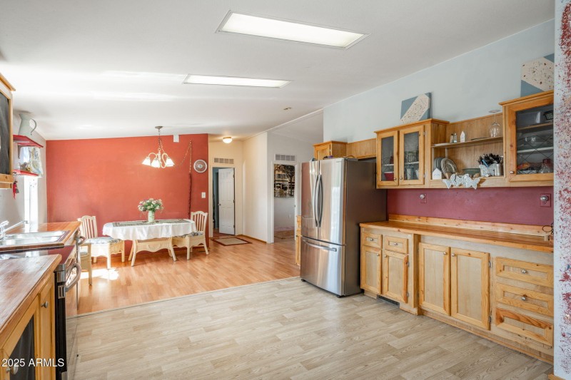 23-web-or-mls-4535-lazy-lariat-ln